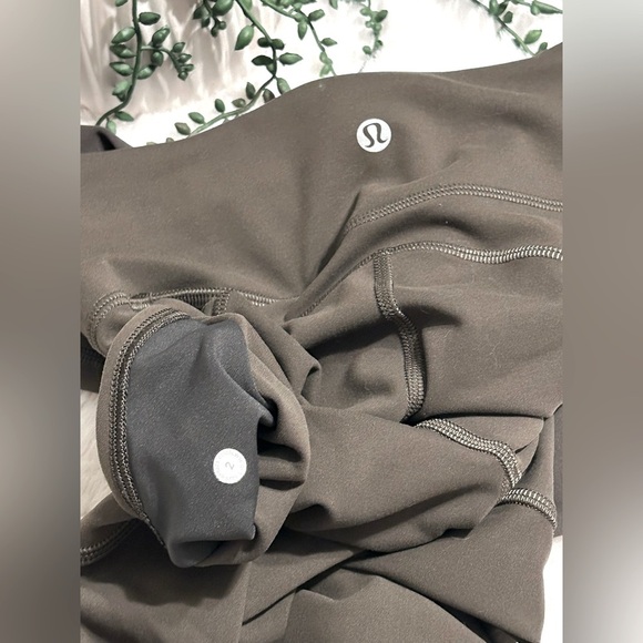 Lululemon Invigorate High Rise Everlux 25” Tights Dark Olive Size 2 - Picture 3 of 6